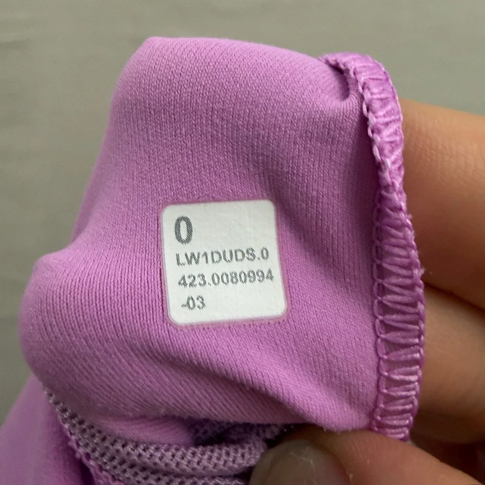 Lululemon Align Tank Top Womens Size 0 Purple Cropped‎ V-Neck Nulu Bra